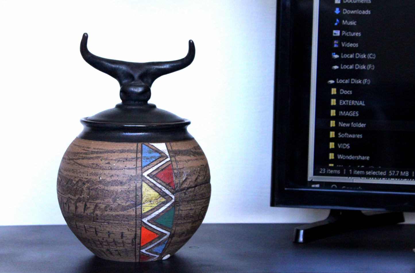 AfroLux Spherical Jar
