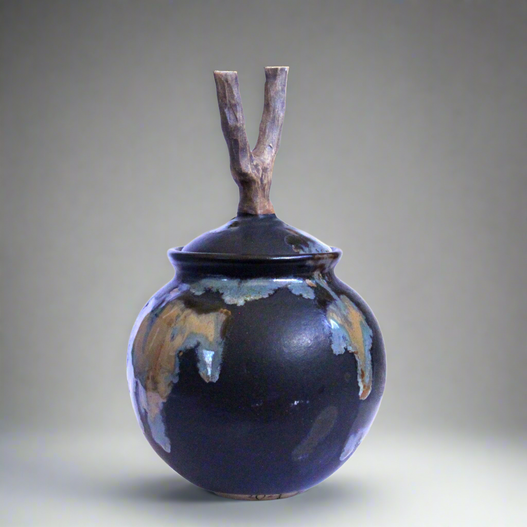 iXhayi Moon Jar